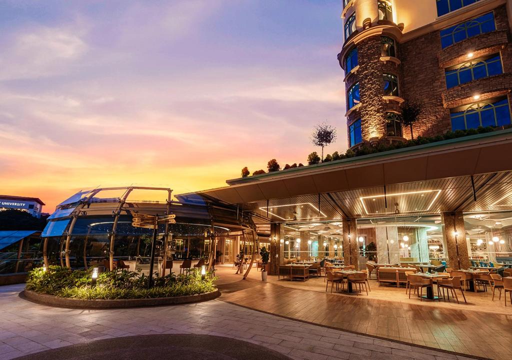 ✨ اكتشف سحر ماليزيا… بين الترفيه، الطبيعة، وحياة المدينة!