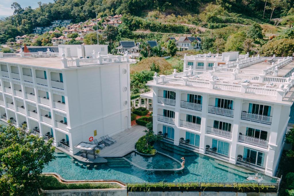 اكتشف سحر بوكيت